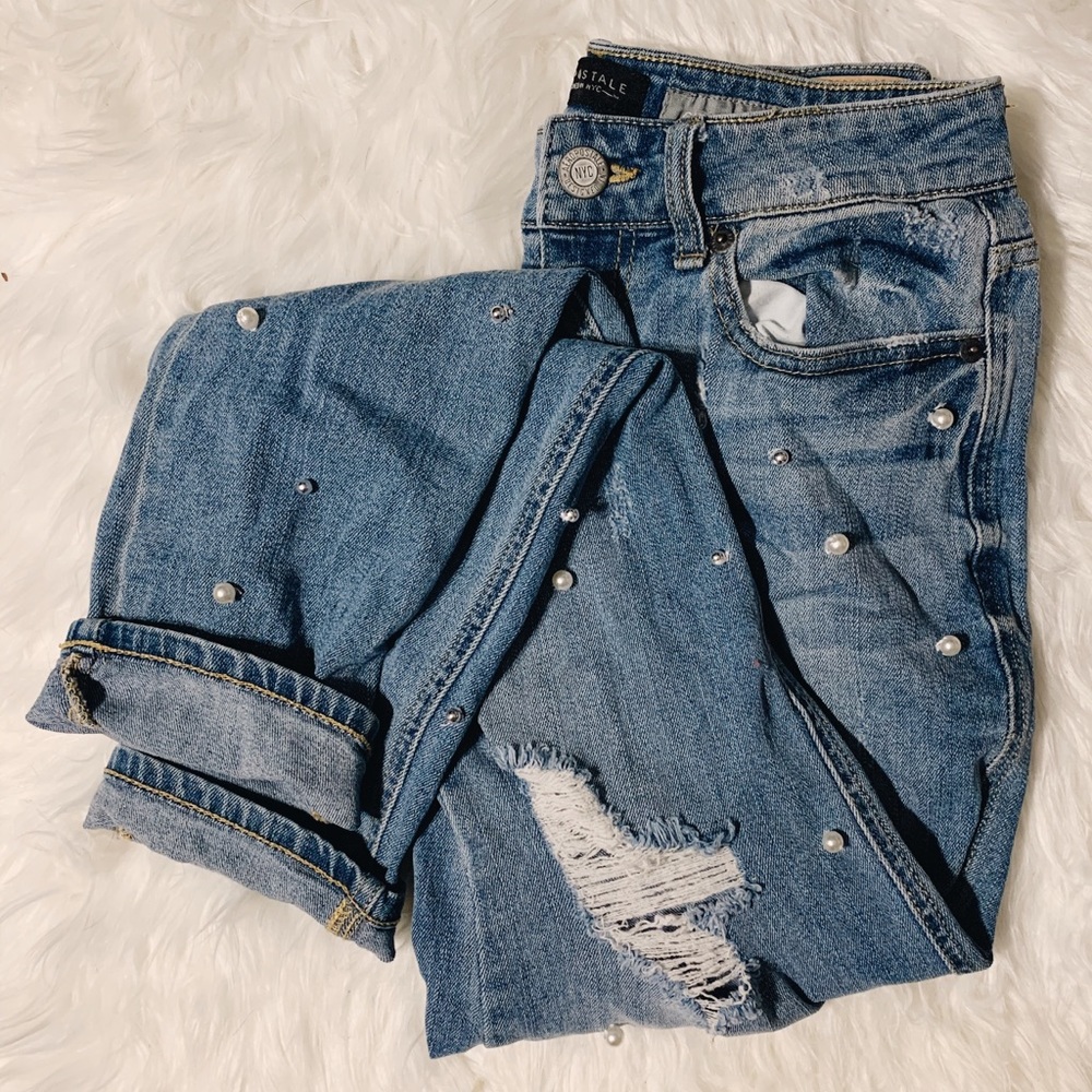 AEROPOSTALE Pearl Embellished Distressed Mom Jeans